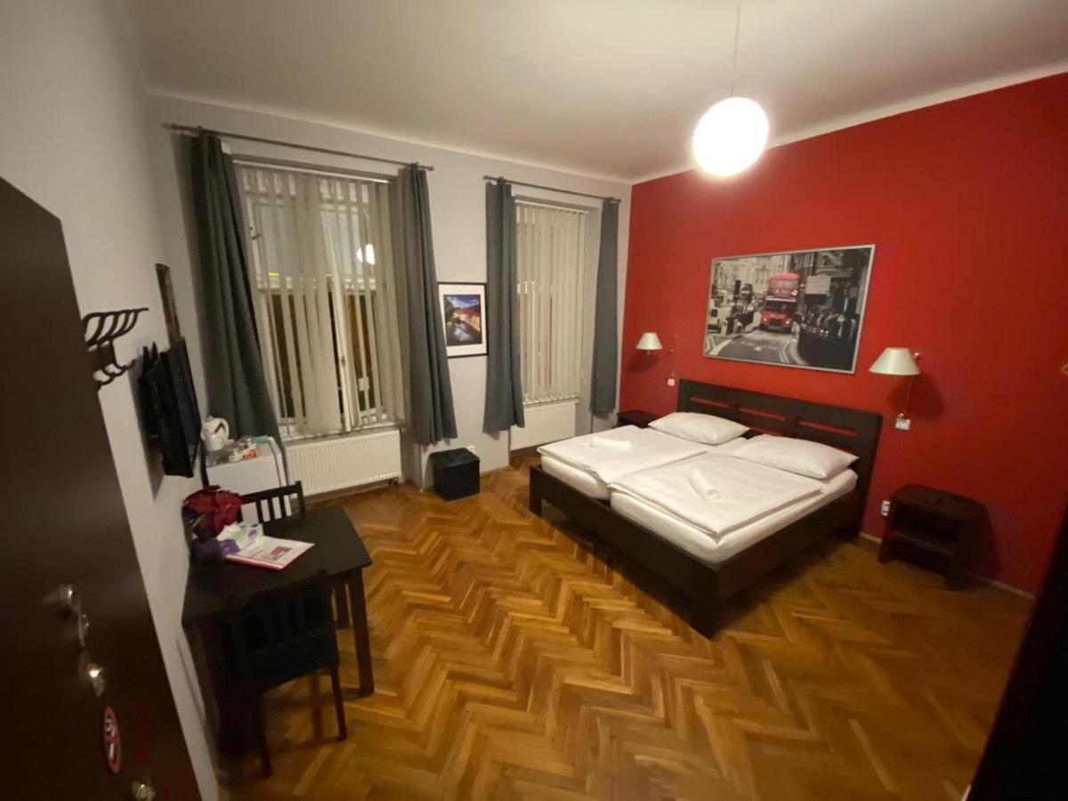 Central Station Studios Prag Exteriör bild
