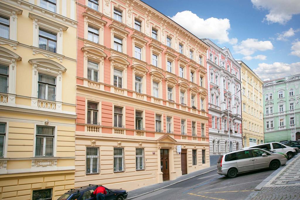 Central Station Studios Prag Exteriör bild